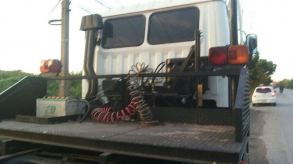 ขายหัวลากสองเพลา HINO FN221LA 220 แรง เครี่องEM100 พร้อมใช้งานครับ ขายหัวลากสองเพลา HINO FN221LA 220 แรง เครี่องEM100 พร้อมใช้งานครับ