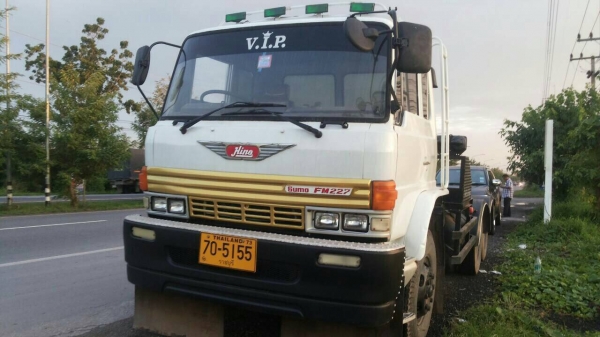 ขายหัวลากสองเพลา HINO FN221LA 220 แรง เครี่องEM100 พร้อมใช้งานครับ ขายหัวลากสองเพลา HINO FN221LA 220 แรง เครี่องEM100 พร้อมใช้งานครับ
