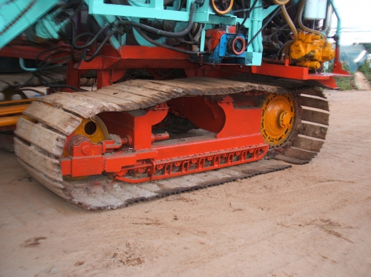 ขายรถเกี่ยวข้าวไทยเจริญ อุ้ม 2.5 ตัน เครื่องยนต์ JO8C เทอร์โบ 260 แรงม้า ปั้มไดกิ๊นส์ เบอร์ 23