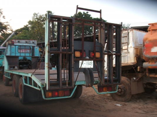 ขายรถเทลเลอร์ สิบล้อ ยี่ห้อ นิสสัน UD 1 เพลา เครื่องยนต์ นิสสัน PE 230 แรงม้า