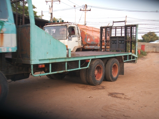 ขายรถเทลเลอร์ สิบล้อ ยี่ห้อ นิสสัน UD 1 เพลา เครื่องยนต์ นิสสัน PE 230 แรงม้า