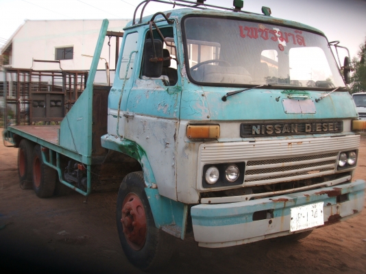 ขายรถเทลเลอร์ สิบล้อ ยี่ห้อ นิสสัน UD 1 เพลา เครื่องยนต์ นิสสัน PE 230 แรงม้า