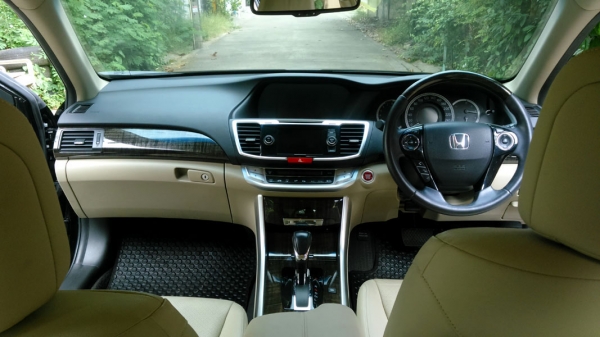 ขาย HONDA ACCORD G9 ตัวปัจจุบัน สีดำ รุ่น 2.0EL ขาย HONDA ACCORD G9 ตัวปัจจุบัน สีดำ รุ่น 2.0EL