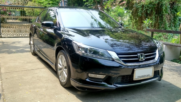 ขาย HONDA ACCORD G9 ตัวปัจจุบัน สีดำ รุ่น 2.0EL ขาย HONDA ACCORD G9 ตัวปัจจุบัน สีดำ รุ่น 2.0EL