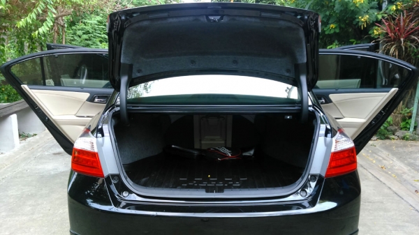 ขาย HONDA ACCORD G9 ตัวปัจจุบัน สีดำ รุ่น 2.0EL ขาย HONDA ACCORD G9 ตัวปัจจุบัน สีดำ รุ่น 2.0EL