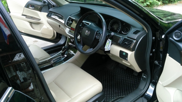 ขาย HONDA ACCORD G9 ตัวปัจจุบัน สีดำ รุ่น 2.0EL ขาย HONDA ACCORD G9 ตัวปัจจุบัน สีดำ รุ่น 2.0EL