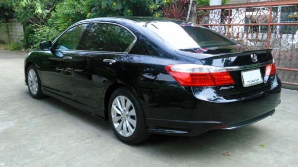 ขาย HONDA ACCORD G9 ตัวปัจจุบัน สีดำ รุ่น 2.0EL ขาย HONDA ACCORD G9 ตัวปัจจุบัน สีดำ รุ่น 2.0EL