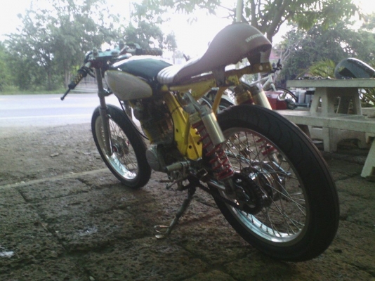 ขาย HONDA GL เครื่องเดิมๆเเน่นๆ อะไหล่เเต่งคุ้มๆ งานชุบเยอะ รถพร้อมใช้งาน มีสำเนาเล่มให้เเต่เลขไม่ตรง+ใบซื้อขาย ค่าตัว 9500 บาท สนใจทักเเชทหรือโทร.089-8054390 โอ๋ อยู่จังหวัด ลพบุรี ขาย HONDA GL เครื่องเดิมๆเเน่นๆ อะไหล่เเต่งคุ้มๆ งานชุบเยอะ รถพร้อมใช้งาน มีสำเนาเล่มให้เเต่เลขไม่ตรง+ใบซื้อขาย ค่าตัว 9500 บาท สนใจทักเเชทหรือโทร.089-8054390 โอ๋ อยู่จังหวัด ลพบุรี