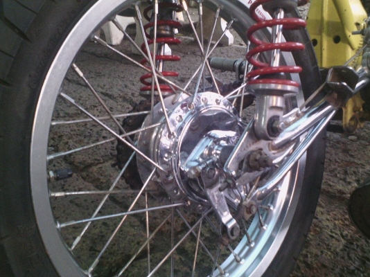 ขาย HONDA GL เครื่องเดิมๆเเน่นๆ อะไหล่เเต่งคุ้มๆ งานชุบเยอะ รถพร้อมใช้งาน มีสำเนาเล่มให้เเต่เลขไม่ตรง+ใบซื้อขาย ค่าตัว 9500 บาท สนใจทักเเชทหรือโทร.089-8054390 โอ๋ อยู่จังหวัด ลพบุรี ขาย HONDA GL เครื่องเดิมๆเเน่นๆ อะไหล่เเต่งคุ้มๆ งานชุบเยอะ รถพร้อมใช้งาน มีสำเนาเล่มให้เเต่เลขไม่ตรง+ใบซื้อขาย ค่าตัว 9500 บาท สนใจทักเเชทหรือโทร.089-8054390 โอ๋ อยู่จังหวัด ลพบุรี