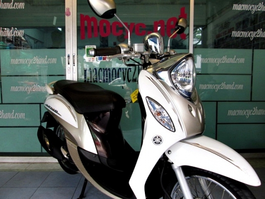 wave 125 i สีขาว สวย พิมนิยม สต๊าทเท้า รถเดือน กุมภาพันธ์ ปี57ไมล์ 8 พันโล  แถม 3 รายการ 32900