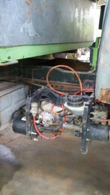 หกล้อดั้มหัวยาว