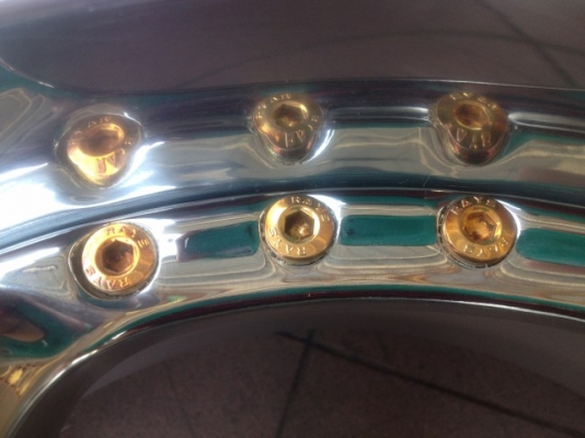 ล้อเเท้ RAYS หมุดทองขอบ18หน้า9หลัง10อ๊อฟ37กับ39 5รู114สีเดิมยุ่นสภาพสวย