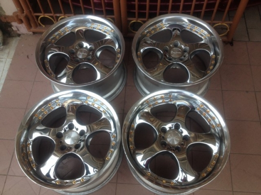 ล้อเเท้ RAYS หมุดทองขอบ18หน้า9หลัง10อ๊อฟ37กับ39 5รู114สีเดิมยุ่นสภาพสวย