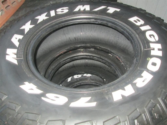 ขายยางmaxxis bighorn 764 mudterrian 31x10.5x15 4 เส้น ขายยางmaxxis bighorn 764 mudterrian 31x10.5x15 4 เส้น