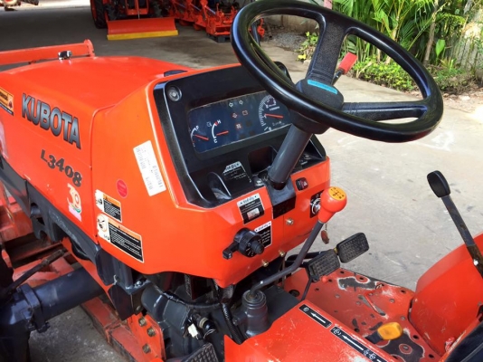 ขายรถไถKubota L3408 (4WD) พร้อมใบมีดหน้าและเครื่องตัดหญ้า1.20ม.รถพร้อมใช้งาน ขายรถไถKubota L3408 (4WD) พร้อมใบมีดหน้าและเครื่องตัดหญ้า1.20ม.รถพร้อมใช้งาน
