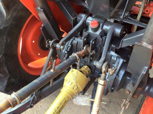 ขายรถไถKubota L3408 (4WD) พร้อมใบมีดหน้าและเครื่องตัดหญ้า1.20ม.รถพร้อมใช้งาน