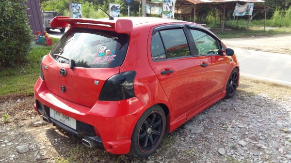 มาอีกแล้วครับ ของดี ราคาถูกๆๆๆๆ TOYOTA YARIS เครื่อง 1500 cc.ปี 07 สีแดง ขายตามสภาพ ช้าหมดนะครับ