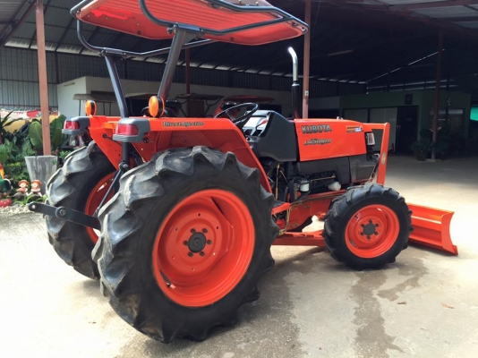ขายรถไถKubota L4508DI (4WD) พร้อมใบมีดหน้าและผานพรวนLCS 24x6 ใหม่ รถพร้อมใช้งาน