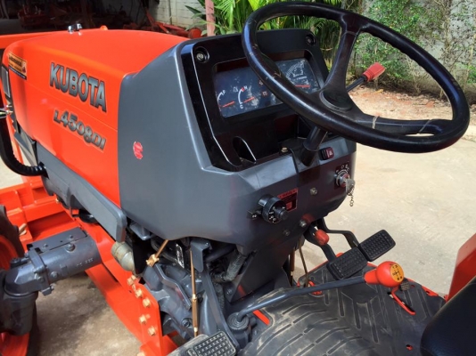 ขายรถไถKubota L4508DI (4WD) พร้อมใบมีดหน้าและผานพรวนLCS 24x6 ใหม่ รถพร้อมใช้งาน