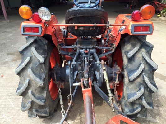 ขายรถไถ Kubota L2605 (4WD) รถ2เพลา พร้อมใบมีดและผานพรวน รถพร้อมใช้งาน ขายรถไถ Kubota L2605 (4WD) รถ2เพลา พร้อมใบมีดและผานพรวน รถพร้อมใช้งาน