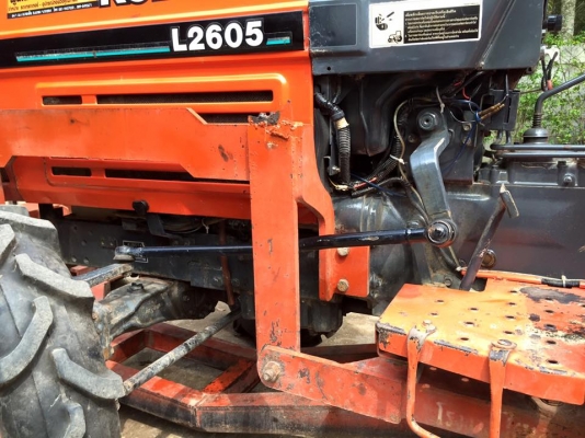 ขายรถไถ Kubota L2605 (4WD) รถ2เพลา พร้อมใบมีดและผานพรวน รถพร้อมใช้งาน ขายรถไถ Kubota L2605 (4WD) รถ2เพลา พร้อมใบมีดและผานพรวน รถพร้อมใช้งาน