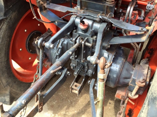 ขายรถไถ Kubota L2605 (4WD) รถ2เพลา พร้อมใบมีดและผานพรวน รถพร้อมใช้งาน