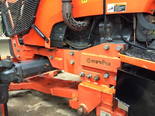 ขายรถไถ Kubota M7040 (4WD) พร้อมดันหน้า ผานพรวน รถสวย สภาพเดิมๆพร้อมใช้งานครับ