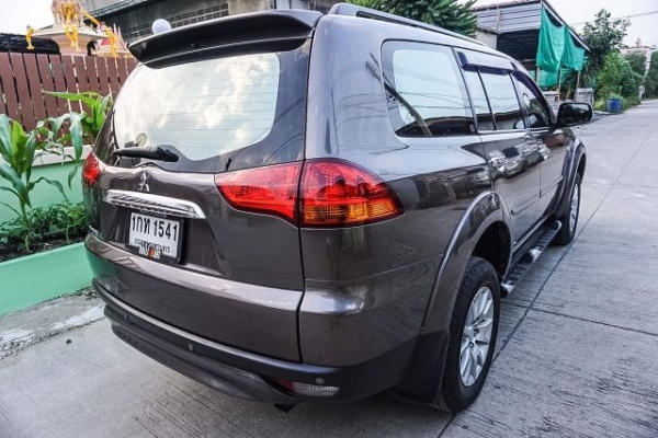 2013 Mitsubishi Pajero Sport GT 2.5AT เกียร์ออโต้ดีเซลรุ่นTOPสุดผู้หญิงใช้งานมือเดียว สภาพสวยมากไม่มีชนล้านเปอร์เซ็นถูกๆด่วน 2013 Mitsubishi Pajero Sport GT 2.5AT เกียร์ออโต้ดีเซลรุ่นTOPสุดผู้หญิงใช้งานมือเดียว สภาพสวยมากไม่มีชนล้านเปอร์เซ็นถูกๆด่วน