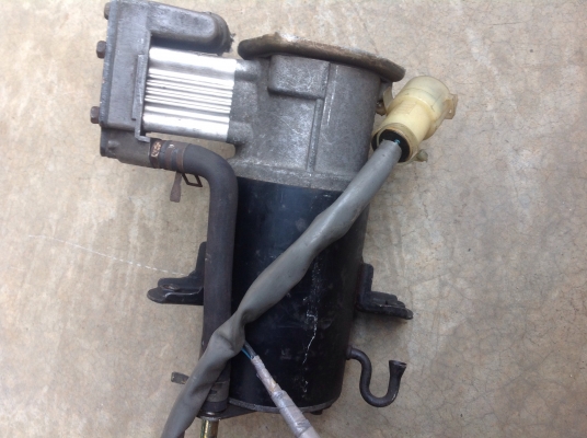 ปั๊มลม12v 4คีบ และปั๊มกลม