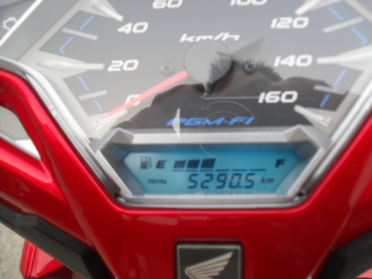 HONDA  CLICK 125 i ตัวท๊อป ปี 2558