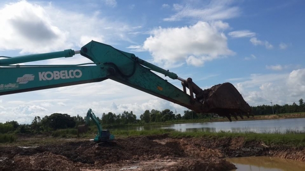 ขายรถขุดแบ็คโค200-8 YN11 สภาพทำงานปกติทั้งวันไม่โหลด ไฟฟ้าเต็มช่วงล่างดี เครื่องดี บูมสวยเดิม