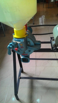 ขายด่วน เครื่องบดพริก ,ทำน้ำเต้าหู้ สภาพใหม่ 2300 บาท