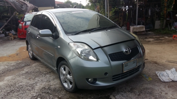 โปรใหม่ครับ สำหรับท่านที่จัดไฟแนนช์ไม่ผ่าน ขายดาวน์ TOYOTA YARIS 1500 ปี06 (เอาไปส่งต่อได้เลยครับ รถพร้อมใช้)