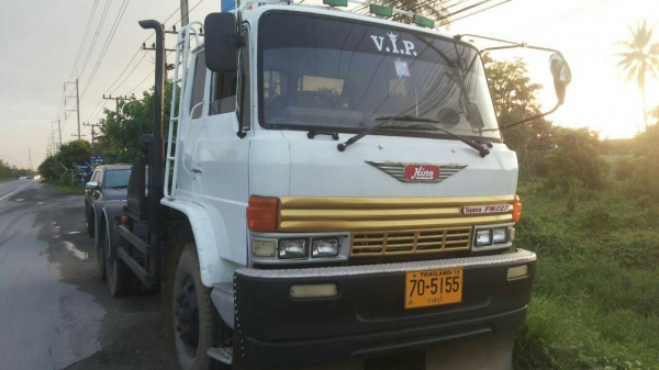 ขายรถหัวลาก HINO  FM 221 เครื่อง EM 100เอกสารพร้อมโอนรถสวยพร้อมใช้ราคา465,000 090-772-3710 090-772-3708