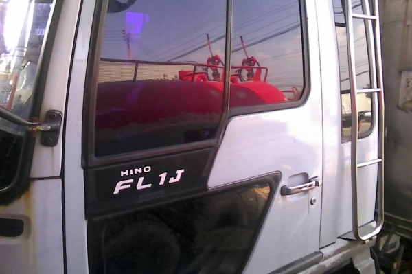 10ล้อ HINO FL1Jตู้เย็น ขาย 830,000 หรือเอาหัวคัชซีก็ได้ ราคาลดกันไป 10ล้อ HINO FL1Jตู้เย็น ขาย 830,000 หรือเอาหัวคัชซีก็ได้ ราคาลดกันไป