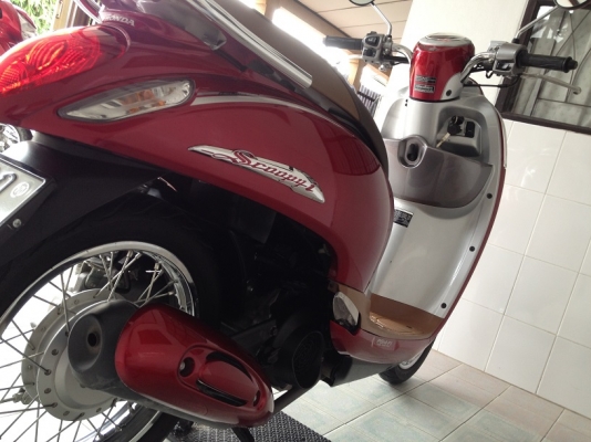 Scoopy-i ลายClassic โฉมปัจจุบัน วิ่ง7000 ปี57 (ของแถม 4 รายการ) Scoopy-i ลายClassic โฉมปัจจุบัน วิ่ง7000 ปี57 (ของแถม 4 รายการ)