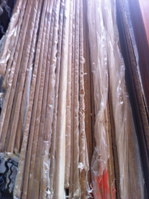 ไม้อัดบาง ของใหม่ เคลือบมันลายไม้สัก 20 แผ่น เคลือบมันพื้นขาว 20 แผ่น