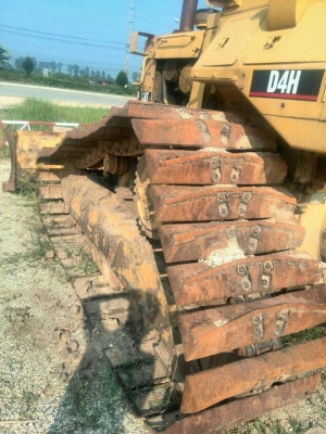 รถแทรคเตอร์ CAT D4 H ตีนเป็ด