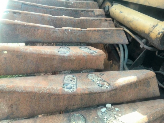 รถแทรคเตอร์ CAT D4 H ตีนเป็ด