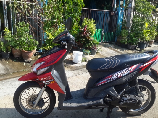 ขายฮอนด้าคลิกสตาร์ทมือ ขับกลับได้เลย