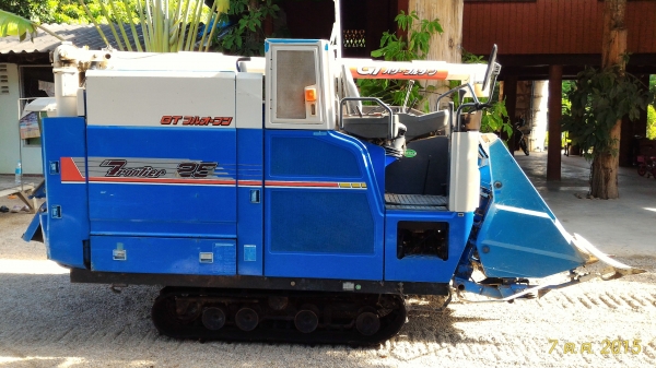 รถเกี่ยวข้าว