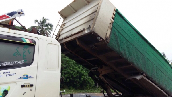 สิบล้อ ฮีโน่ 320ปี52 แม่ลูก3เพา ดั้มสามมิตรแท้ สภาพดีสวยจัดบางเดิมทั้งคันพร้อมใช้งาน ทะเบียนพร้อมโอน สิบล้อ ฮีโน่ 320ปี52 แม่ลูก3เพา ดั้มสามมิตรแท้ สภาพดีสวยจัดบางเดิมทั้งคันพร้อมใช้งาน ทะเบียนพร้อมโอน