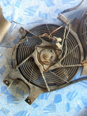 พัดลม หม้อน้ำnissan Japan