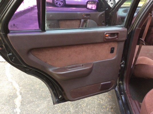 ขายรถฮุนได อีลันตา ปี92 เครื่องหัวฉีดdohc 16valve เกียร์ธรรมดา ติดแก๊สLPG เพาเวอร์ ไฟฟ้าทั้งคัน ภายในสวยเดิมๆสะอาด วิทยุCD พวงมาลัยโมโม่ timerตั้งดับเครื่อง ตัวถังสีใช้ได้มีชุดแต่งไม่ผุ แม็ก16" รถขับดีขับสนุกเร่งดี ช่วงล่างดี รถขับดีเกินราคาครับ ภาษี