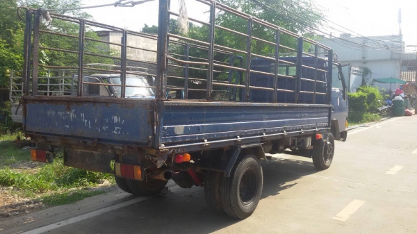 หกล้อ มิตซู แคนเตอร์ V12-DRS5 100 รถห้าง ช่วงยาว 4.30ม สภาพดีพร้อมใช้ ทะเบียนพร้อมโอน ราคา 135,000บ ราคาเบาๆ ครับ หกล้อ มิตซู แคนเตอร์ V12-DRS5 100 รถห้าง ช่วงยาว 4.30ม สภาพดีพร้อมใช้ ทะเบียนพร้อมโอน ราคา 135,000บ ราคาเบาๆ ครับ