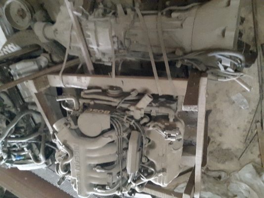 เครื่องนิสสัน 6 สูบพร้อมเกียร์ 4x4