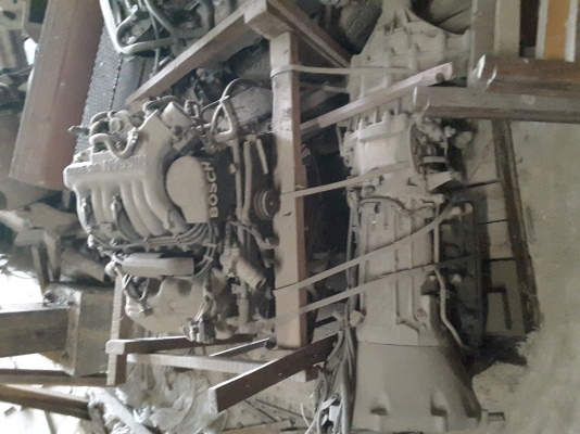 เครื่องนิสสัน 6 สูบพร้อมเกียร์ 4x4