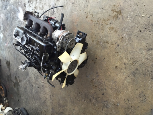 ขายเครื่องแบ็คโฮเก่าญี่ปุ่นยี่ห้อ มิตซูบิชิ รุ่นK4Eพร้อมปั้มไฮดรอลิคยี่ห้อ NACHI(เป็นปั้มแบบลูกสูบ)(ปั้มนิ้ว)สำหรับใส่แบ็คโฮpc30สภาพสวยพร้อมใช้งาน