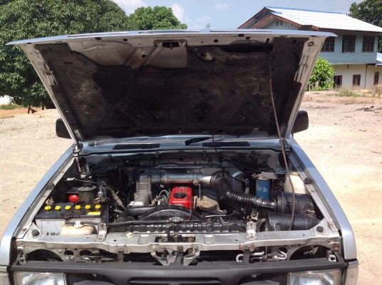 ขายรถนิสสันปี 95 จอโค้งแท้ (ฝาแดง) เครื่อง2500 พวงมาัลยเพาว์โรงงานแท้ สภาพสวยพร้อมใช้ ขายรถนิสสันปี 95 จอโค้งแท้ (ฝาแดง) เครื่อง2500 พวงมาัลยเพาว์โรงงานแท้ สภาพสวยพร้อมใช้