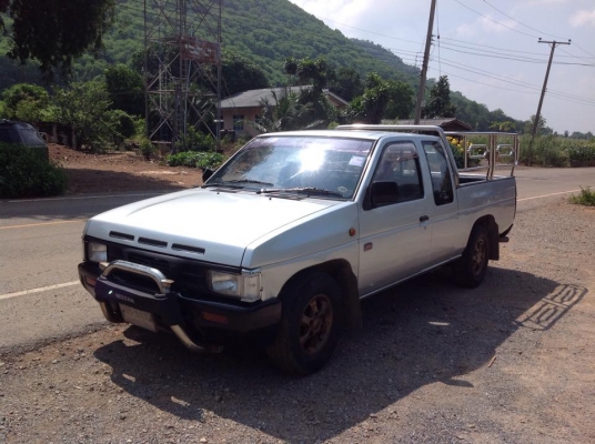 ขายรถนิสสันปี 95 จอโค้งแท้ (ฝาแดง) เครื่อง2500 พวงมาัลยเพาว์โรงงานแท้ สภาพสวยพร้อมใช้ ขายรถนิสสันปี 95 จอโค้งแท้ (ฝาแดง) เครื่อง2500 พวงมาัลยเพาว์โรงงานแท้ สภาพสวยพร้อมใช้